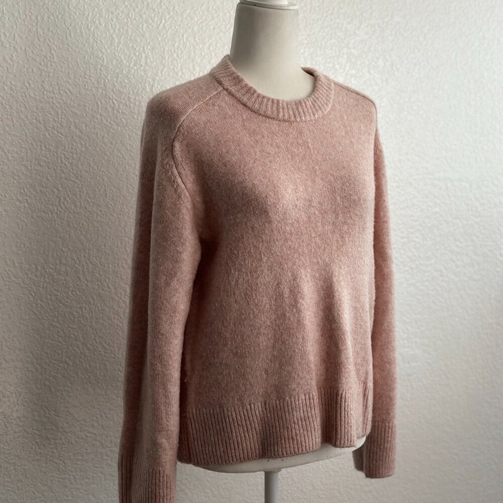 Abercrombie & Fitch Dusty Pink Crew Neck Sweater